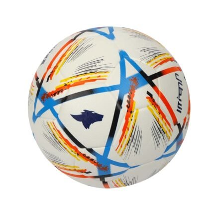 كرة قدم ماركة وولفز سبورت مقاس 4 للأطفال (الابطال)