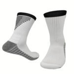 جوارب مانعة للانزلاق