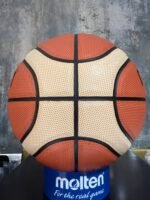 ⁦كرة سلة مولتن المعتمدة للمباريات   Molten GG7X Official Size #7 PU Leather Match Ball Basketball⁩ - الصورة ⁦3⁩