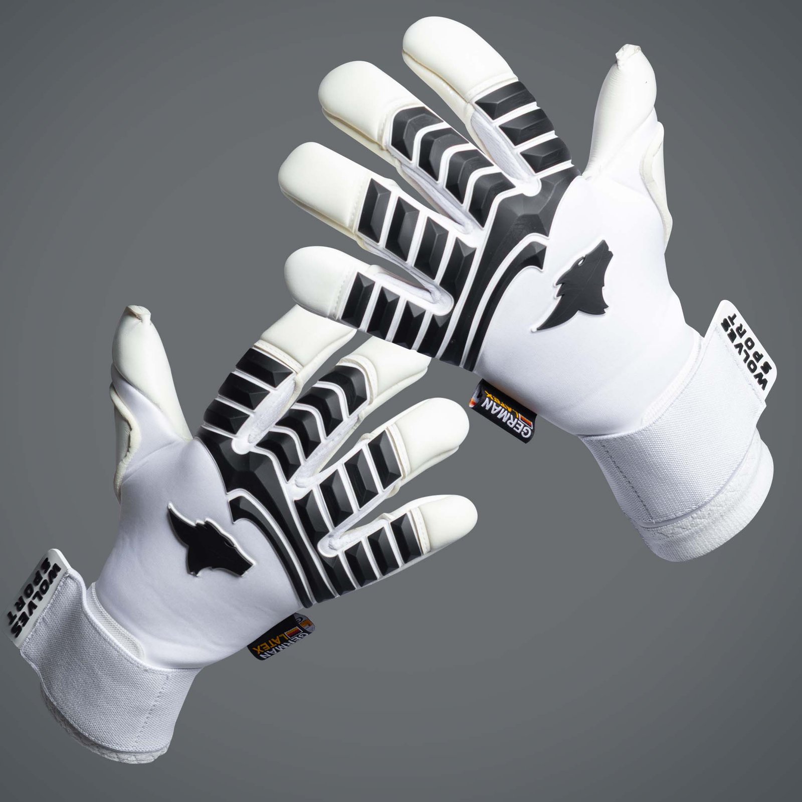 gloves for kids white (ERGO NEGATIVE) قفاز وولفز سبورت برو الأبيض (للصغار) - الصورة 1