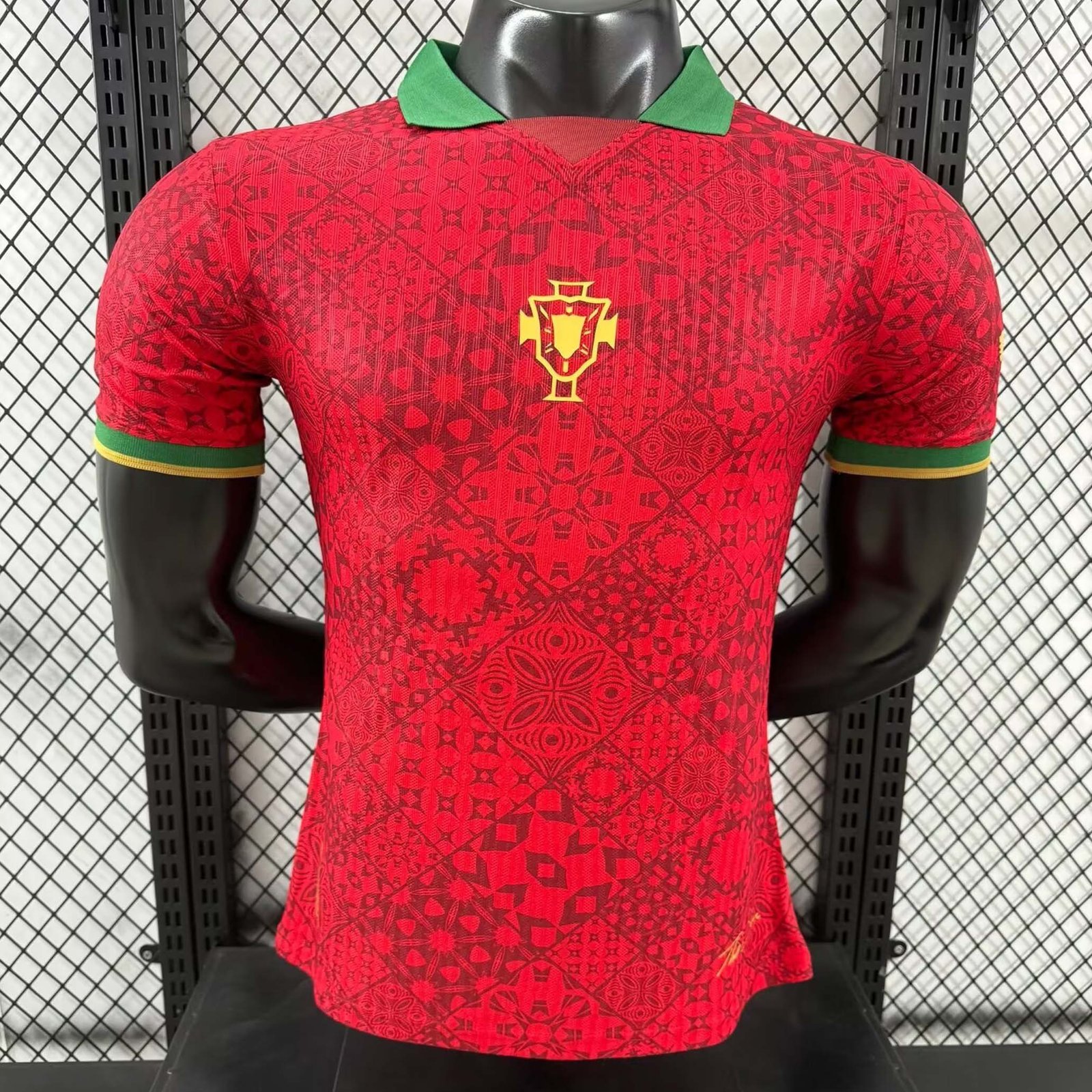 portugal تشيرت منتخب البرتغال تصميم خاص (خام لاعبين ماستر) - الصورة 1